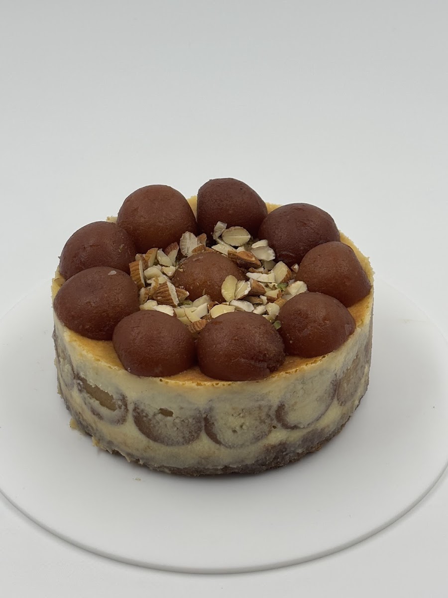 Gulab Juman Cheesecake cakes